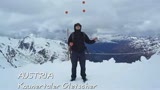 travel meets juggling (5balls) - The Gift